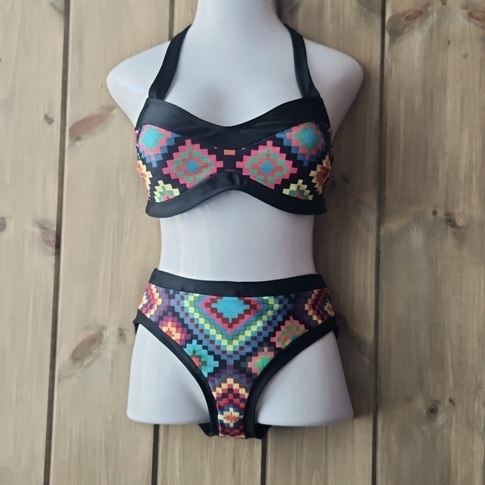 Geometric Bikini Size Medium NWOT